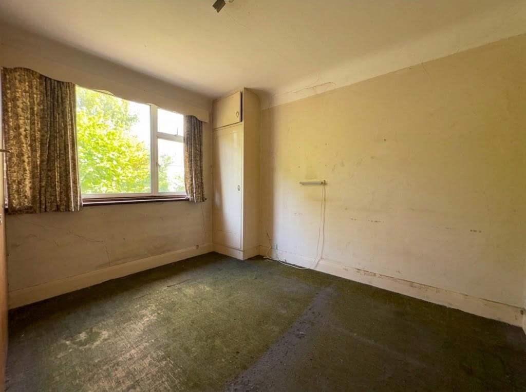 Highview Gardens, Edgware, HA8, Edgware